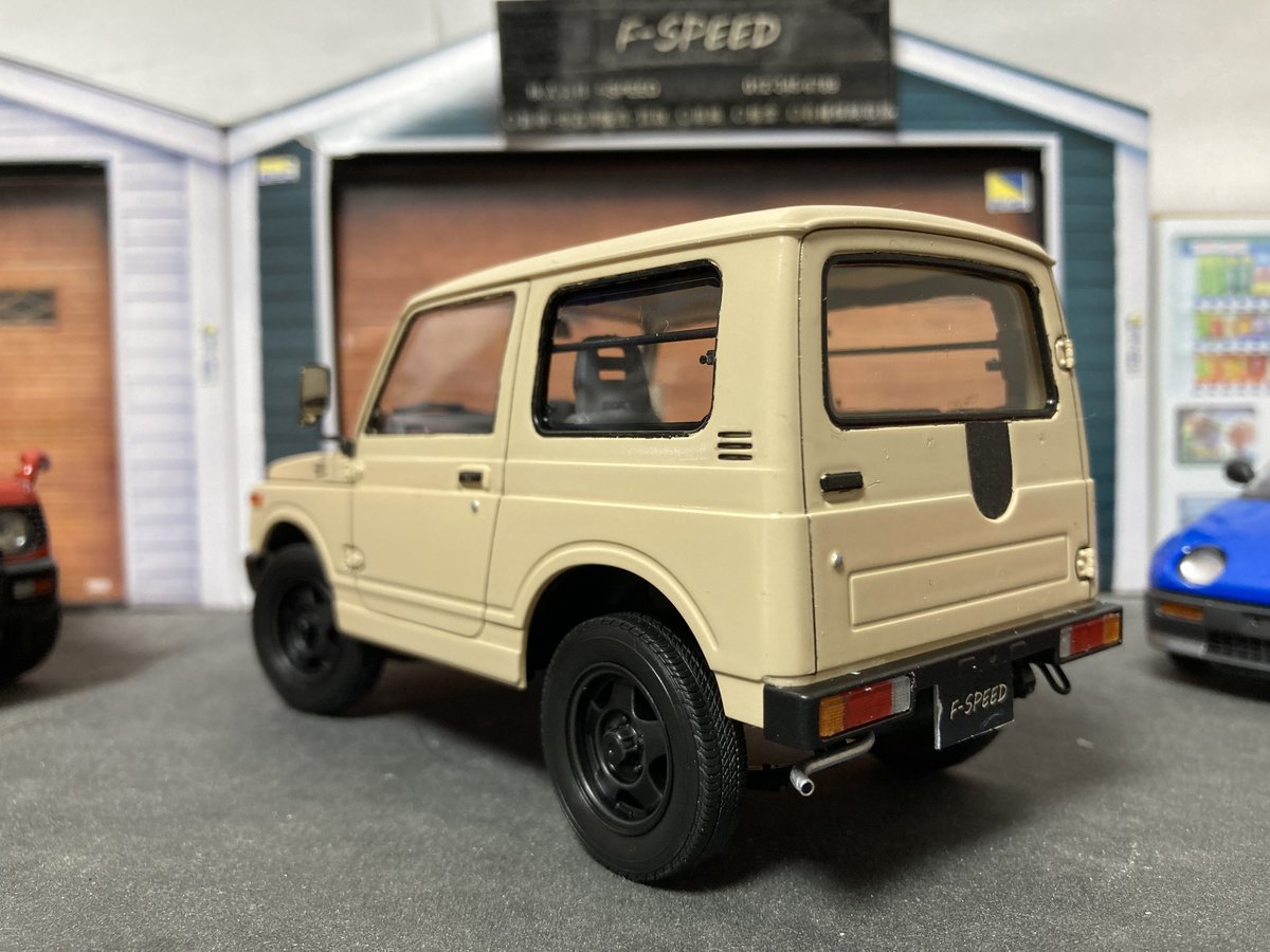FSPEED8's tweet image. ハセガワ スズキ ジムニー 完成🎉 

ボディカラーは －　ベージュに全塗装したイメージで製作💡

#スズキ 
#ジムニー 
#JA11
#ハセガワ 
#プラモデル 
#カーモデル 
#完成品        

CA00143