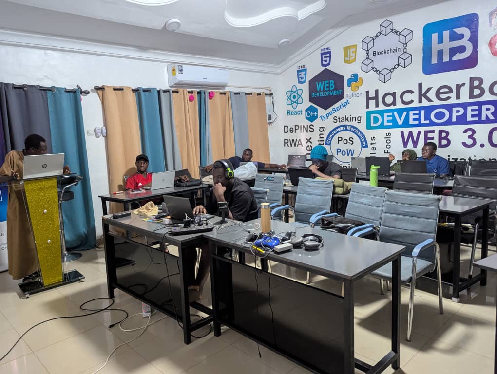 HackerBoost tweet media