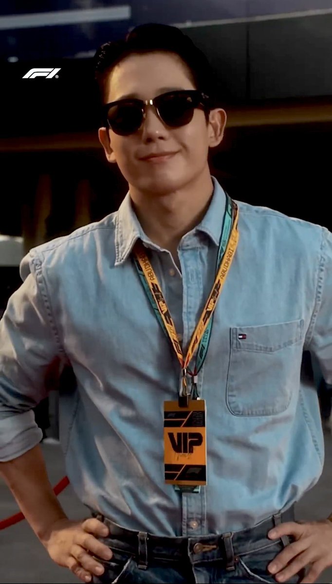 GoBeafeb's tweet image. #JungHaeIn #정해인 #丁海寅  #チョンヘイン
#F1 #AbuDabiGP