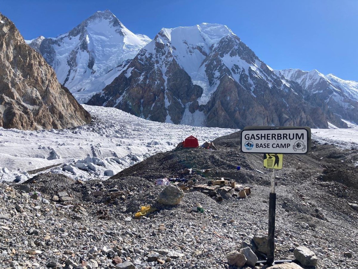 StarmanF's tweet photo. Great work by my friend @Kyangs_Thang as always!

I just want to add that the crash site location is the, or very close to the Gasherbrum Base Camp (GBC) - a dual use military-civilian camp.

GBC, being on the Abruzzi Gl., keeps on shifting over time. 

This is an interesting location in mountaineering history. If time permits, I might share some more details of this area which could be of interests to our community.

@OsintTV