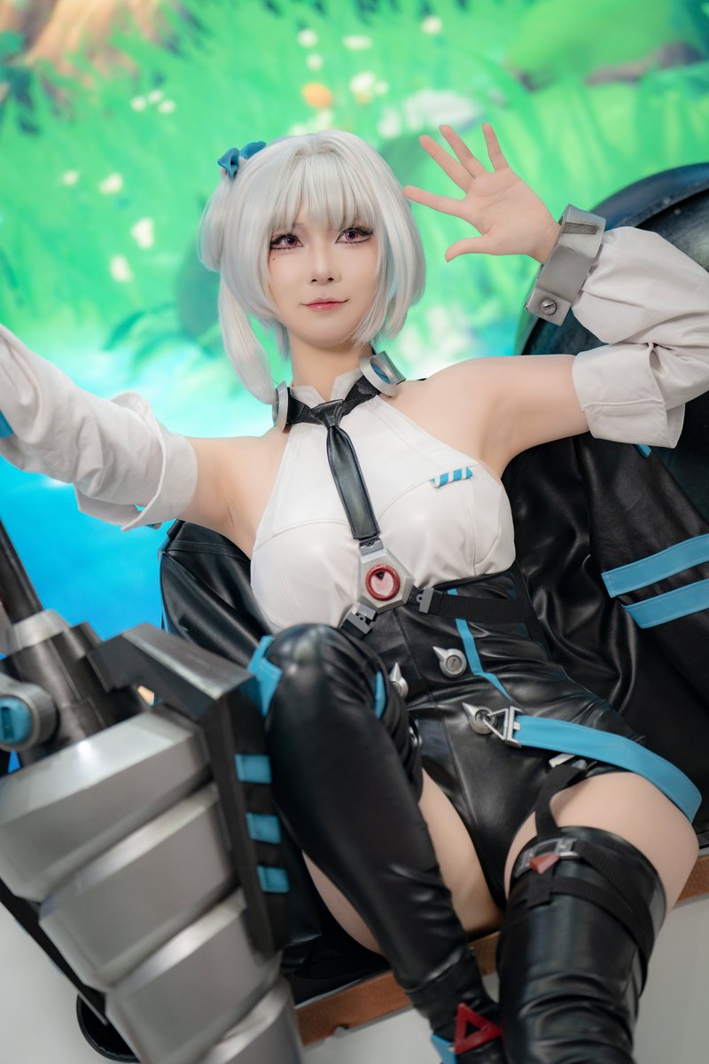 2025.12.05       
AGF 2025              

"크레센트: 퍼스트 라이트" - 피오니
모델 : 라강님(<a href="/rakang_cos/">💕RAKANG💕ラガン 라강</a>)        

#크레센트 #Crescent
#AGF2025 #cosplay #コスプレ