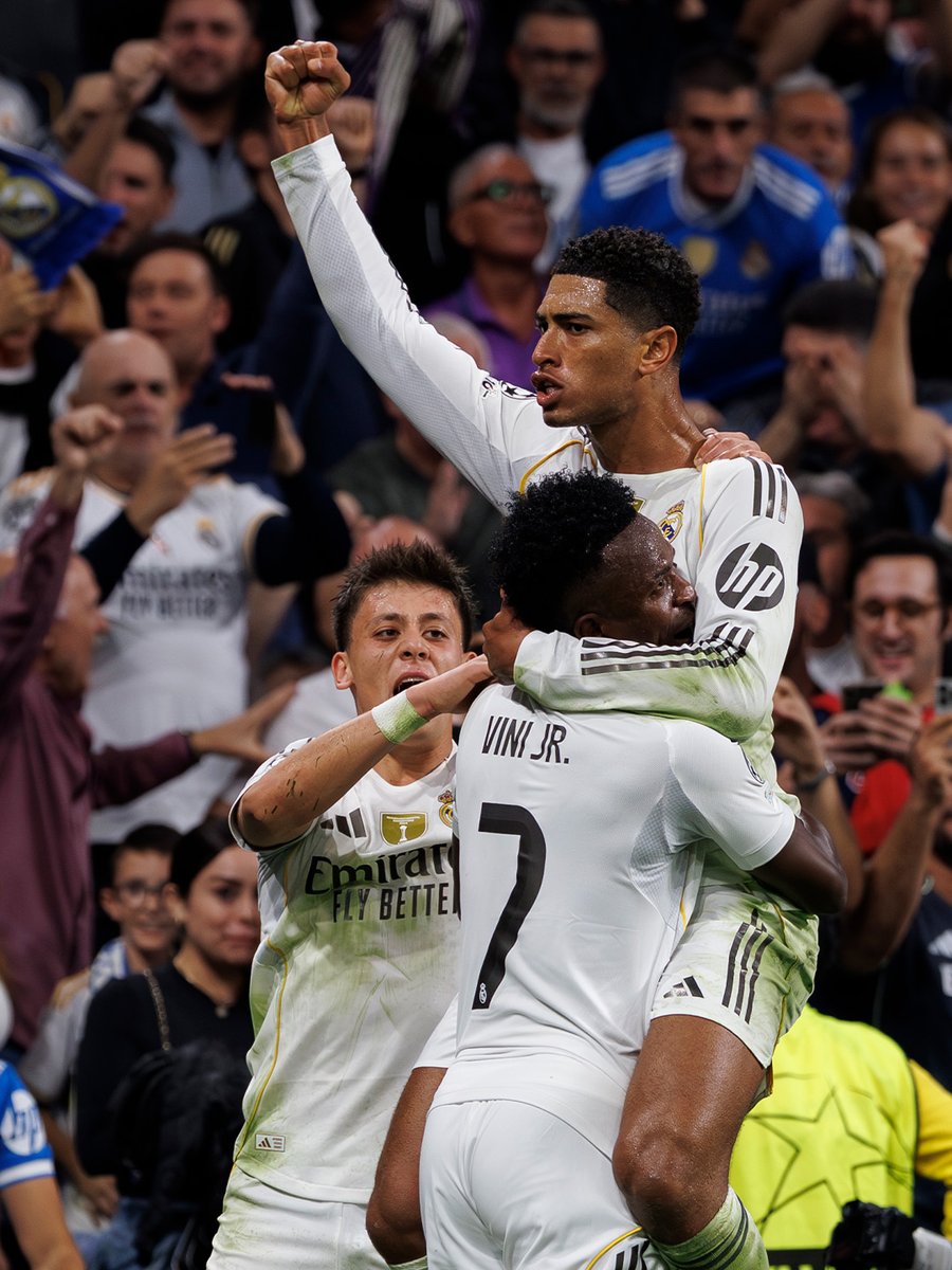 realmadrid's tweet photo. 👊🌟🤍 https://t.co/gbjR30MAqp