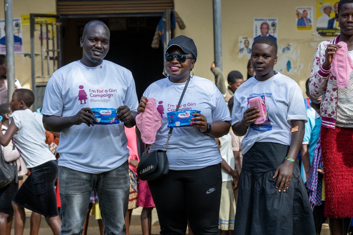 Destadia's tweet image. 🩸 Menstrual Hygiene Initiative 
We successfully provided reusable sanitary pads to the ladies in Lwankoni &amp;amp; conducted an informative session on menstrual health &amp;amp; hygiene.

Empowering women, promoting dignity. 

#MenstrualHygiene 
#DestadiaPR 
#RotaryEyamba
#DeservingHopePhaseV