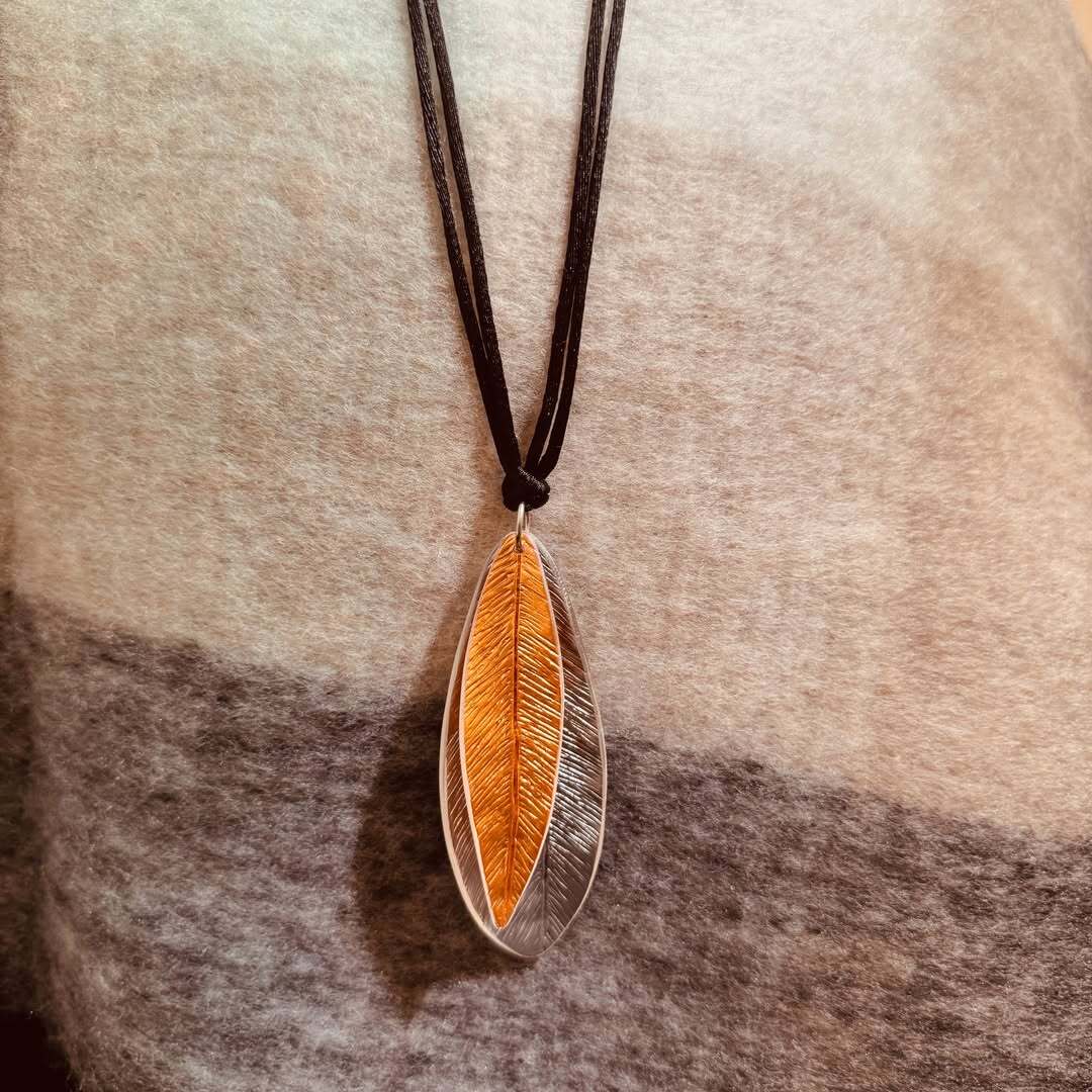 DowntownHMB's tweet photo. Artisan jewelry, textiles, and gifts from coast to coast—Personal FX is full of finds for the season. Right in the heart of Main Street. 

A strong stop on any holiday stroll through downtown.

https://t.co/G04hEEGCcV

#DowntownHMB #PersonalFX #SupportDowntown https://t.co/zArn60wgzC