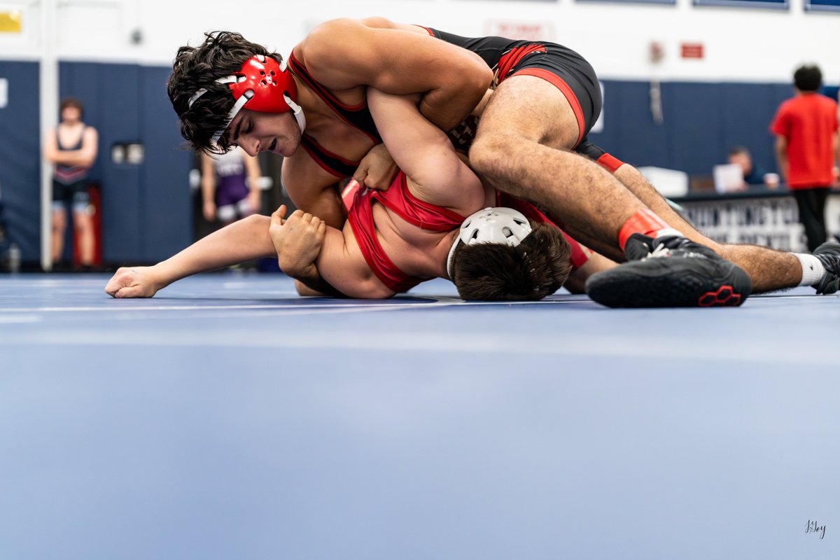 718beard's tweet photo. High school wrestling season is in full effect. @TonyRBellissimo, are you ready? #LongIsland #SectionVIIIWrestling #LongIslandWrestling https://t.co/YDA6epnFrW