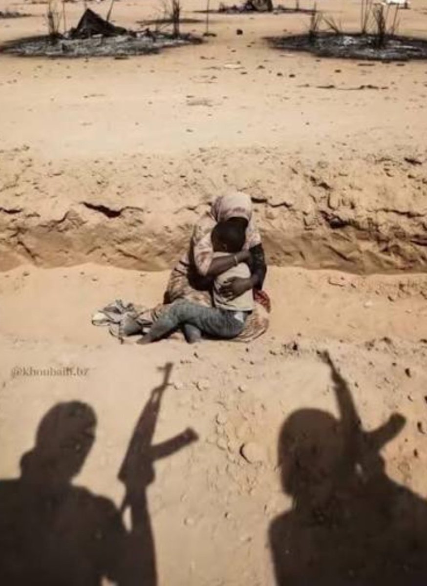 CommradeLenin's tweet image. W Sudanie dochodzi do jednego z największych współczesnych ludobójstw,a świat milczy. W Sudanie toczy się wojna domowa gdzie RSF toczy walkę z SAF. Obie formacje dokonują ludobójstwa na ludności cywilnej niezależnie od wyznanie. 

Ciąg dalszy w komentarzach
 1/x