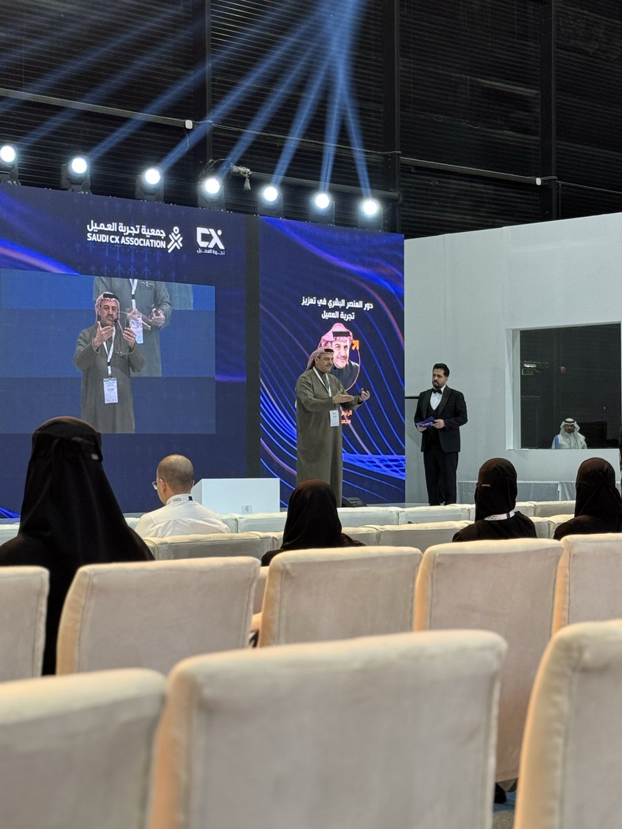 شركة مؤشرات tweet media