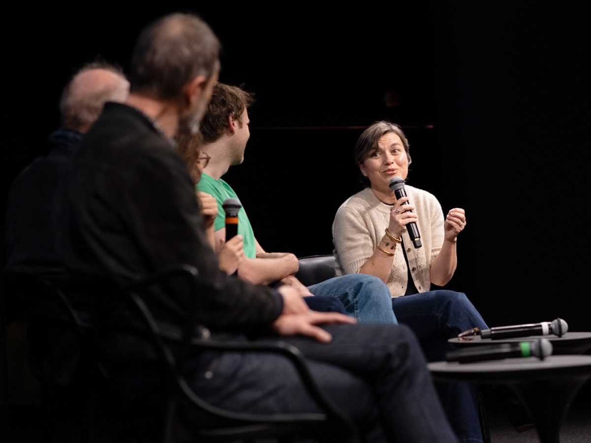 forumdesimages's tweet photo. Photos ! Superbe soirée 'Rendez-vous en séries' par Télérama x Série Series, hier soir au Forum des images. Rencontre avec Jean-Xavier de Lestrade pour la série 'Des vivants'.
Avec aussi: Antoine Reinartz, Antoine Lacomblez, et Marie, rescapée du Bataclan.
@SerieSeries @Telerama https://t.co/mNt79kmCKJ