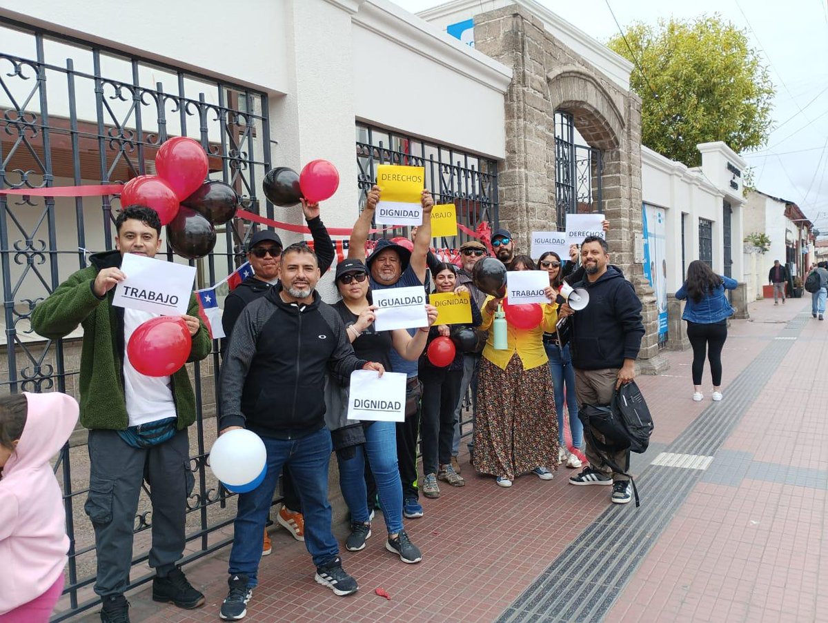 PORTALES INFORMACIONES
LA  ACHS  Asociación chilena de seguridad  en paro nacional .
Reclaman mejores condiciones y dignas de trabajo.  portalesfm.cl