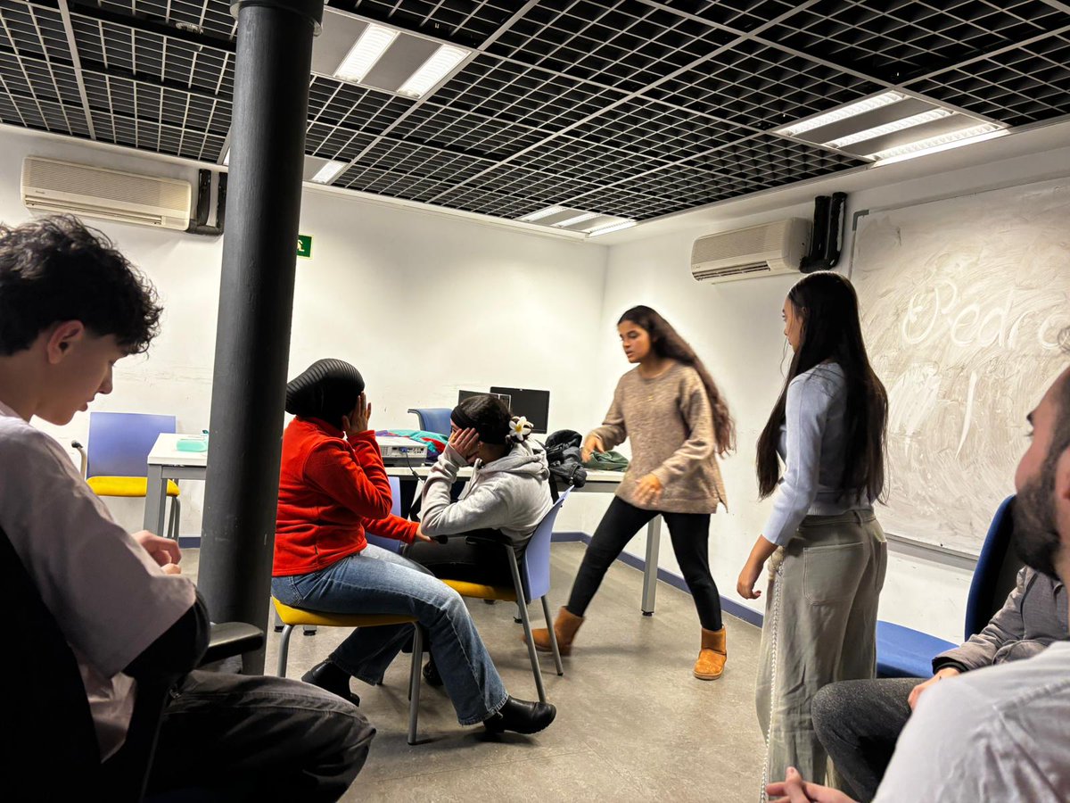 Gracias a Hugo y @federacioninjucam por una charla tan clara y una dinamización que nos dejó pensando y cuidándonos un poco más 🤔🔝

#ActitudPositiva #AprenderJugando #FuencarralElPardo