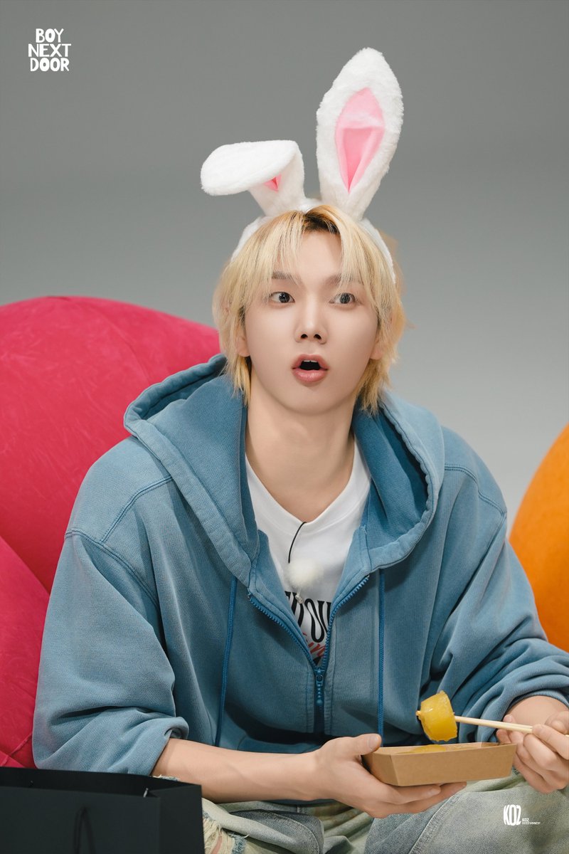 boynextdoor まとめ売り BND_TC_blur-scaled.jpg