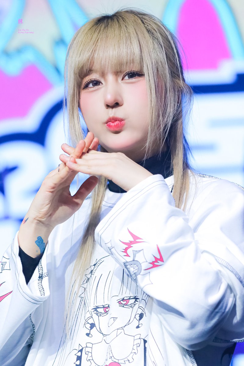 bluesqueenkitty's tweet image. 생일축하해~~ 내 자랑...⋆⁺₊♡ #더픽스 #THEFIX #정나영