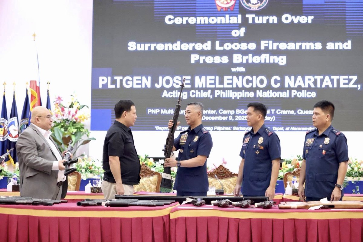 PcadgB's tweet photo. LOOK: This morning at the Multi-Purpose Center, Camp Rafael T. Crame in Quezon City, the Philippine National Police (PNP) conducted a Ceremonial Turnover and Press Briefing for the voluntary surrender of loose firearms. 

Source: https://t.co/laXzSyvz0x https://t.co/hX0FKKC8u1