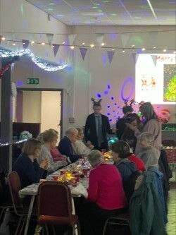 BishopChalloner's tweet image. A delightful afternoon greeting local residents at our festive Christmas Tea Gathering, hosted by Year 13 and Year 10 students. @BCCSix @brumirish #communityspirit #festivefun #familyandfriends @catholic_life @BC_Chaplaincy