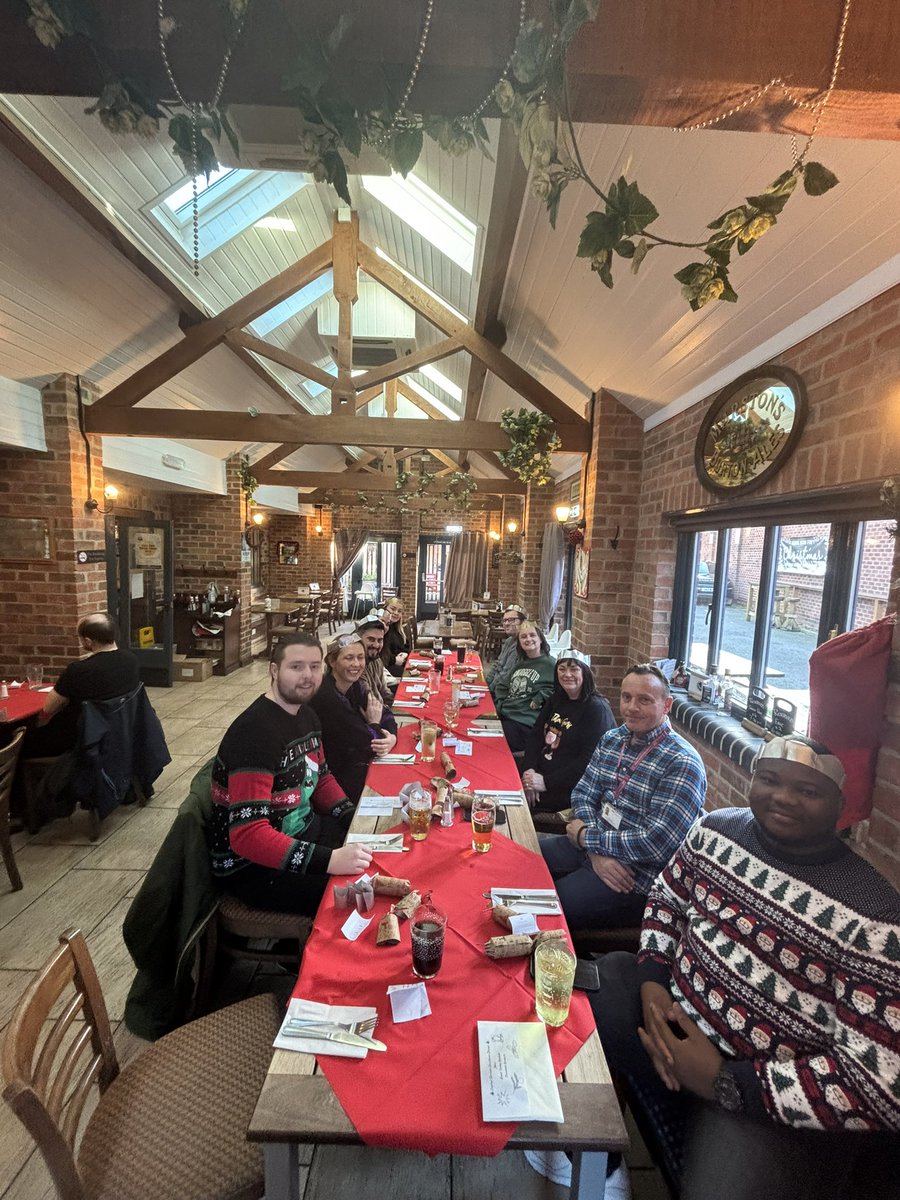 buildingnottshc's tweet photo. Capital Services team out for Xmas dinner. Thanks for everything you do team. Merry Xmas all. https://t.co/6NPLjFKTKS