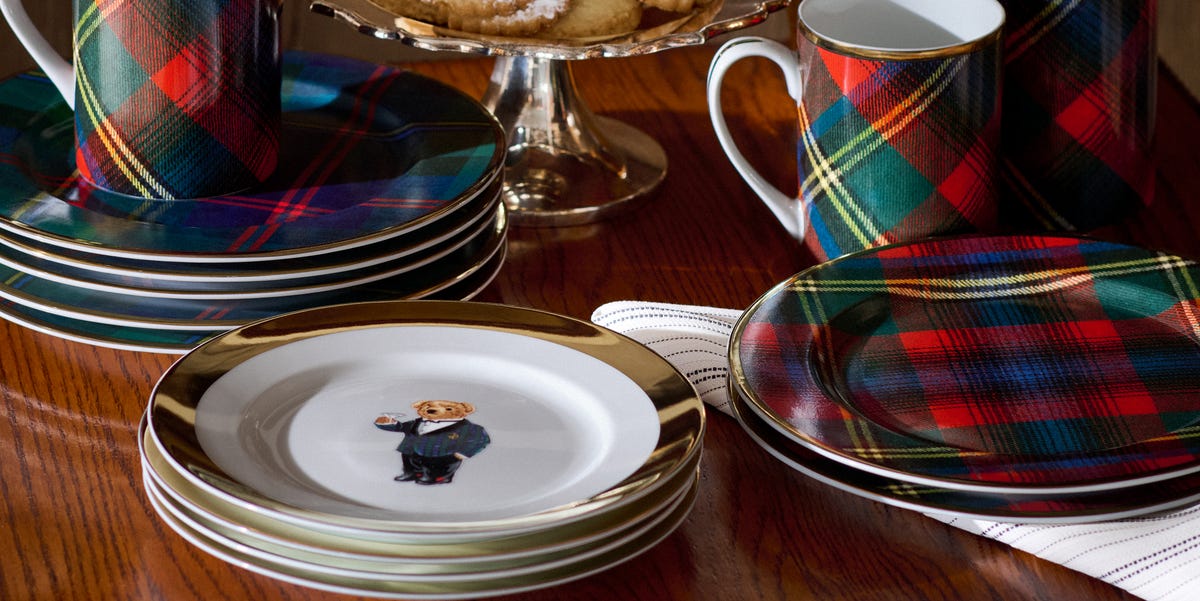 staceywyeth's tweet photo. 'Ralph Lauren Christmas' Is Classic—But This Year, It's Taking Off on TikTok https://t.co/DrJZ5M4xXD https://t.co/bRdtMrNzQO