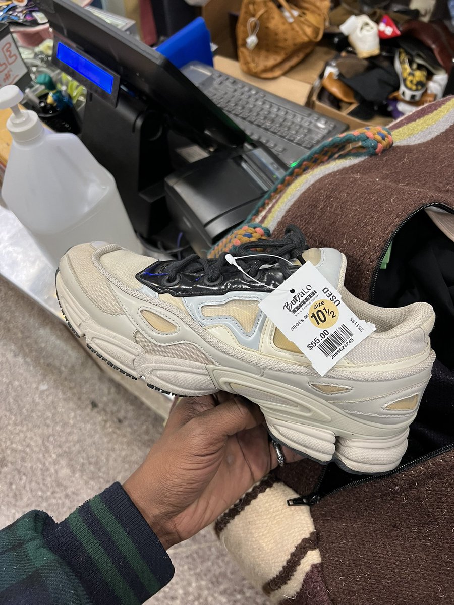 Big €uro tweet media