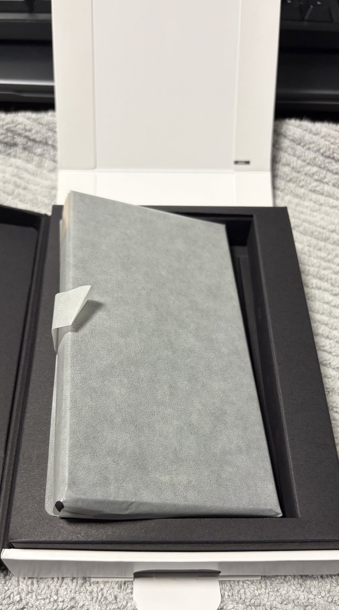 NW-ZX707に、S5000+ケファロスで4.4mmケーブルで接続。 純正ケーブル