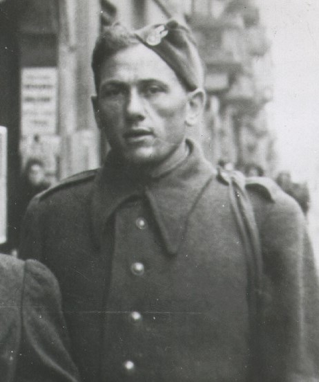 10.12.1908|Icchak Lichtman was born in Żółkiewka. He was deported to the SS-Sonderkommando #Sobibor extermination camp in May 1942. He was selected for labour and worked as a shoemaker. Icchak escaped during the prisoner uprising, survived the #Holocaust and settled in Israel.