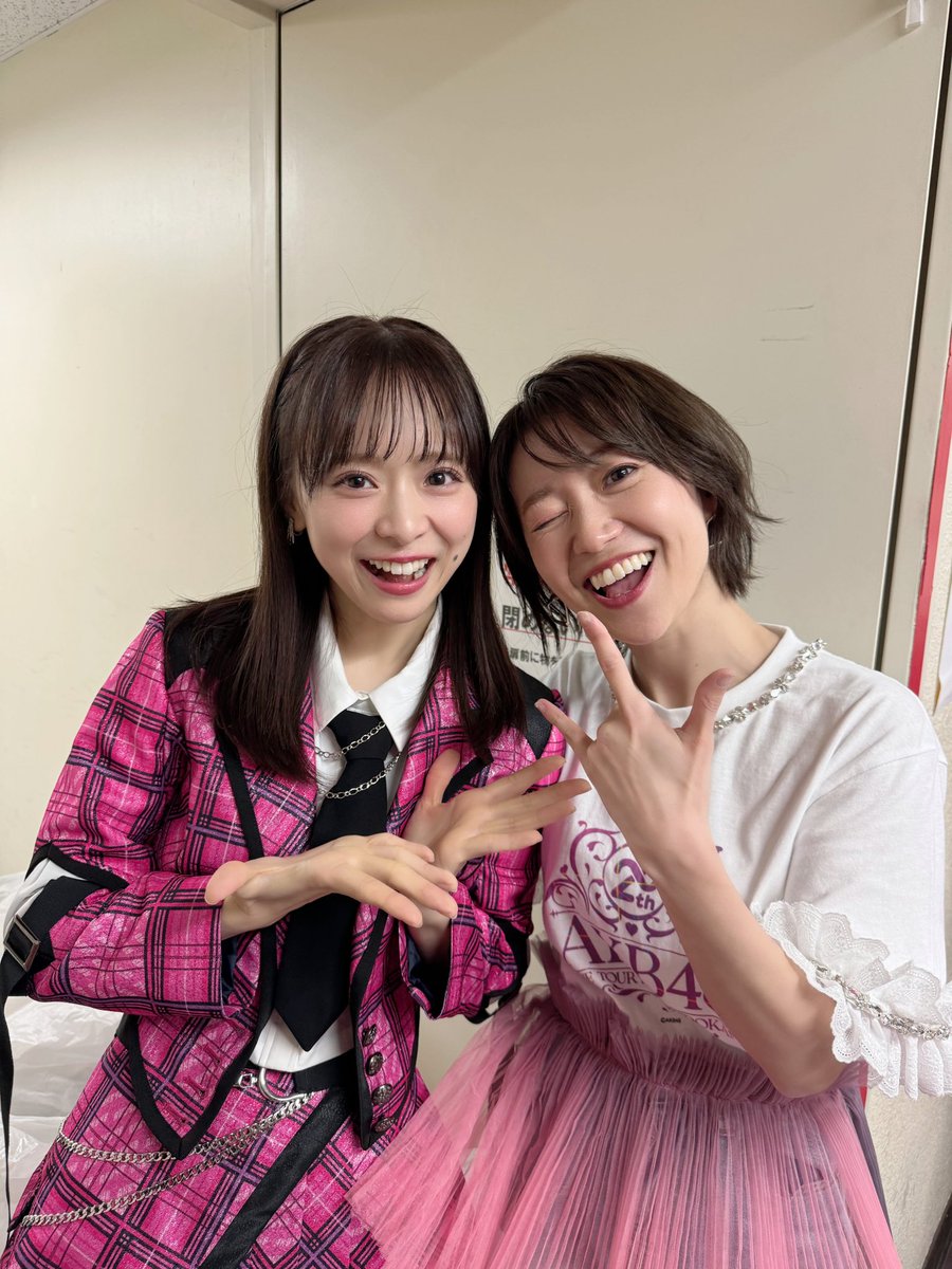 Kuranoo_Narumi_'s tweet photo. 優子さーーーん！！！
クラムちゃんこと倉野尾成美です😂🫶

フリを細かく教えていただき
「分かんなかったら聞いてね😄」と
優しく言ってくださり
一番固めリハが多かったチームK曲❤️‍🔥
2期生の皆さんがいるチームKで
バチバチに踊れて
最高至高絶好調でした😭💚
大好きです！
#AKBは青春ですin武道館 https://t.co/QZsas3jFhN
