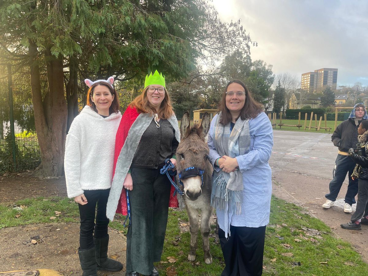 St Matthew's CE Primary School Redhill tweet media