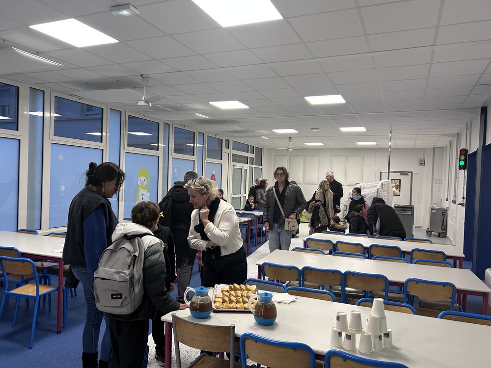 Porte ouverte et inauguration du nouveau réfectoire du restaurant scolaire de Boé 🍽️

Jeudi 4 décembre, la mairie a organisé, une soirée porte ouverte dédiée à la visite du tout nouveau réfectoire du restaurant scolaire. 

👉 ville-boe.fr/decouvrir-boe/…