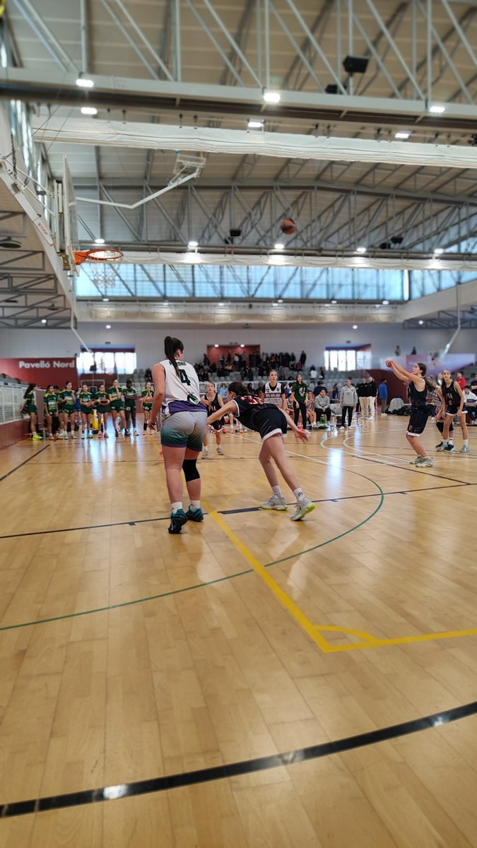 BasquetPia's tweet photo. @topbasquet_sbd Sens dubte ha estat una gran oportunitat per continuar creixent i aprenent i per gaudir d'un dels millors tornejos de bàsquet que existeix actualment. 🙏🏀
💙💚 #BàsquetPia #PiaStyle #OrgullPia #topbasquetsabadell #SomPia https://t.co/O2B4b9ROPg