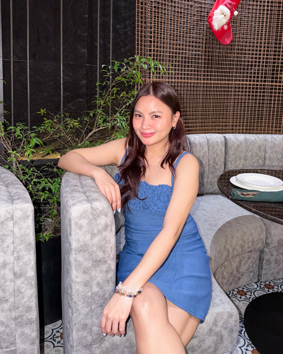 loracocollo's tweet photo. Date night vibes ✨ #ootdStyle https://t.co/c0cbHhrZcB