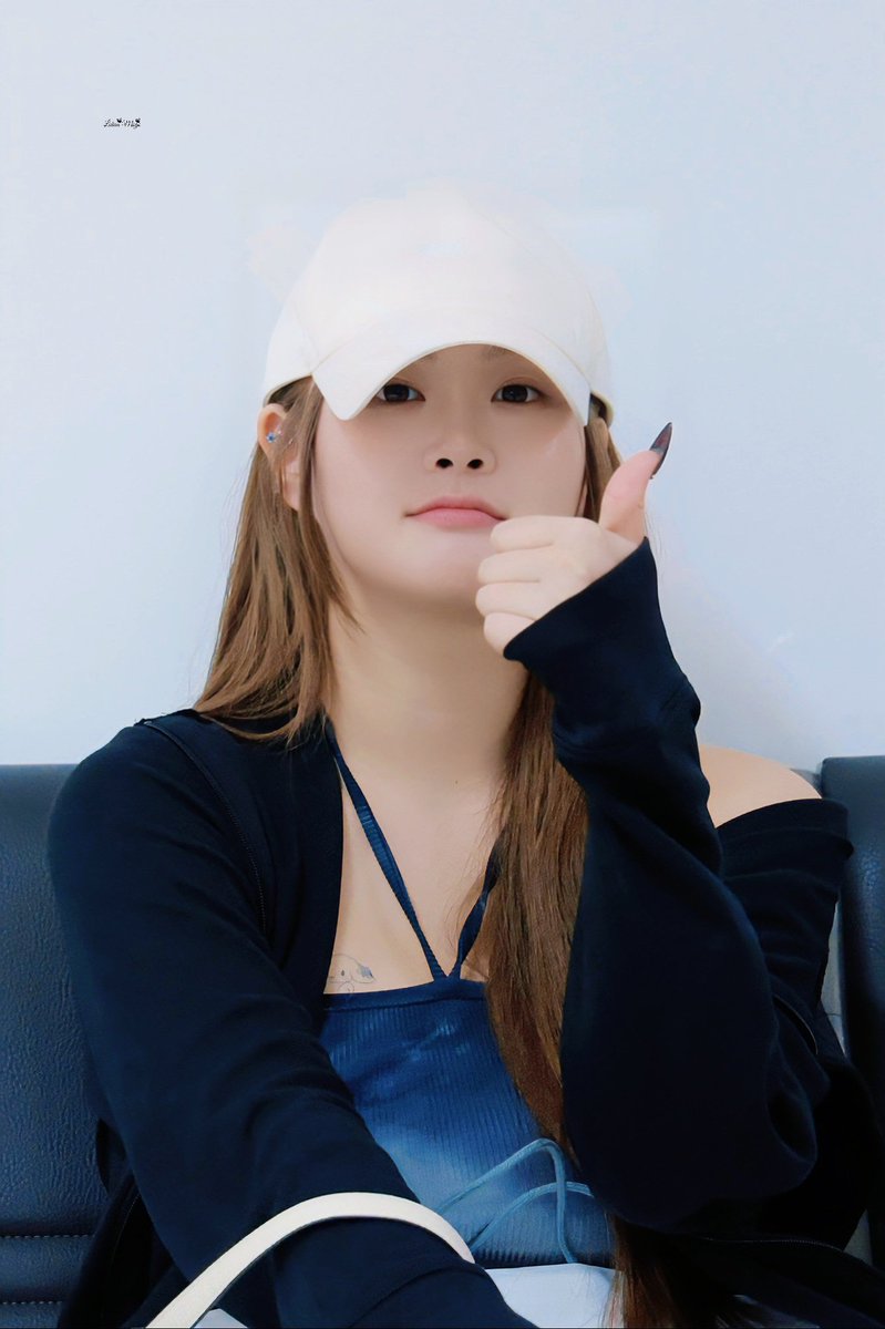 250914 GMP HQ✈️ 

#수안 #박수진 #퍼플키스 #PURPLE_KISS #SWAN #スアン 
#パープルキス  <a href="/RBW_PURPLEKISS/">퍼플키스 (PURPLE KISS)</a>