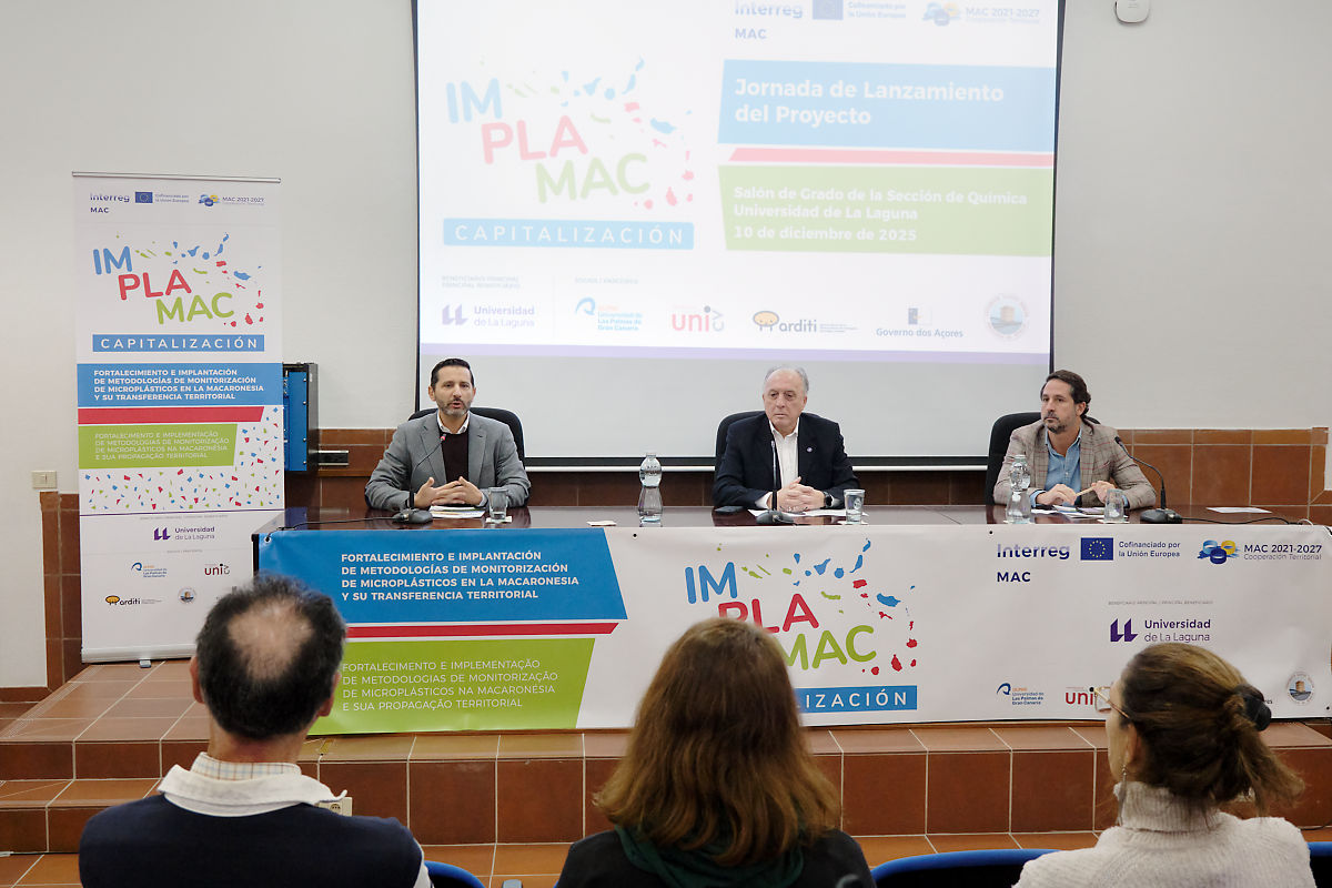 ULL's tweet photo. 🥤 La #ULL presenta IMPLAMAC Capitalización para fortalecer la monitorización de microplásticos en la Macaronesia

👉 https://t.co/Y2AgNGVswU https://t.co/kKeqtOdxci