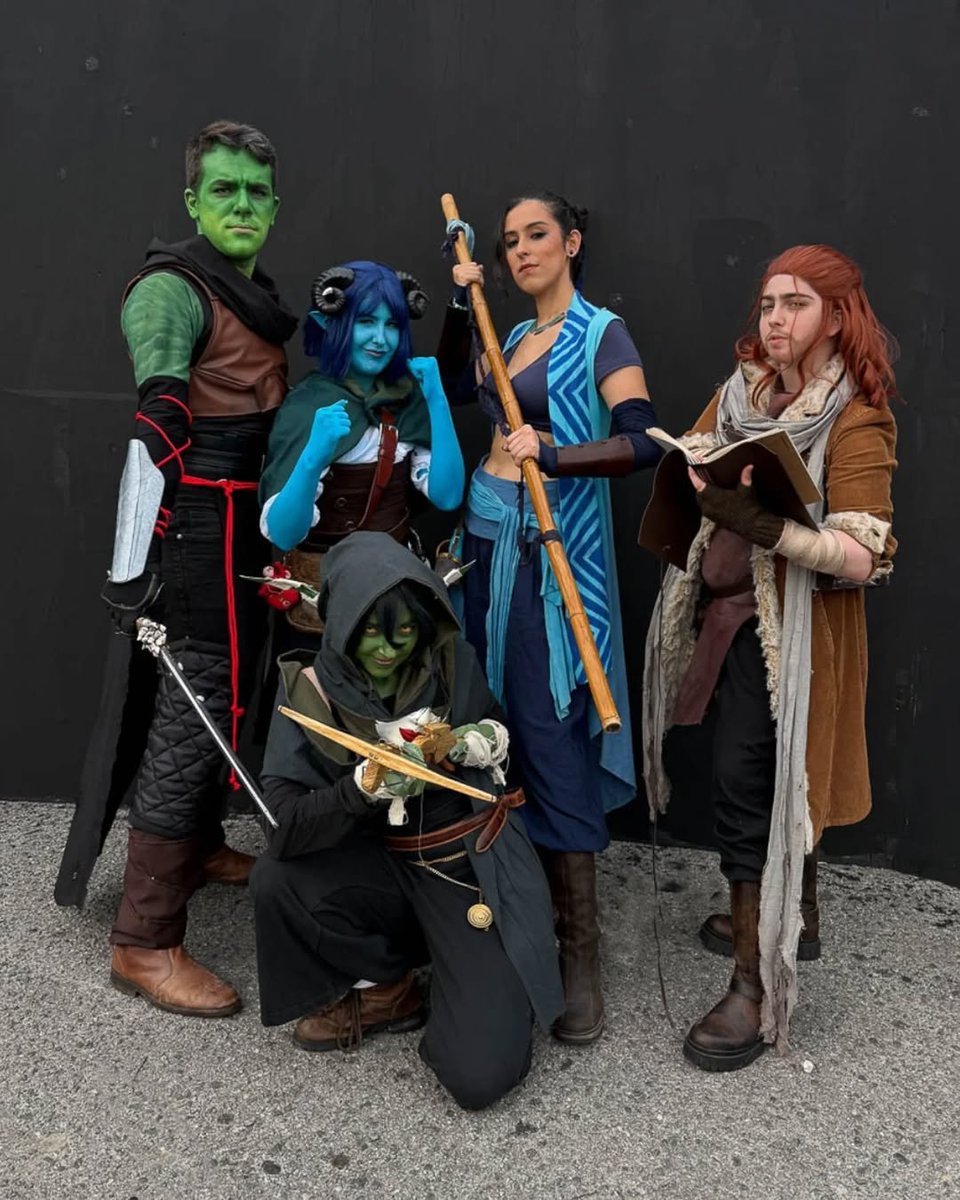 GreatHouseOfDel's tweet image. NEINNNNNNN
Go check out our Mighty Nein team post 🔥🔥

#criticalrole #criticalrolecosplay 

instagram.com/p/DSFb3pPjryd/…