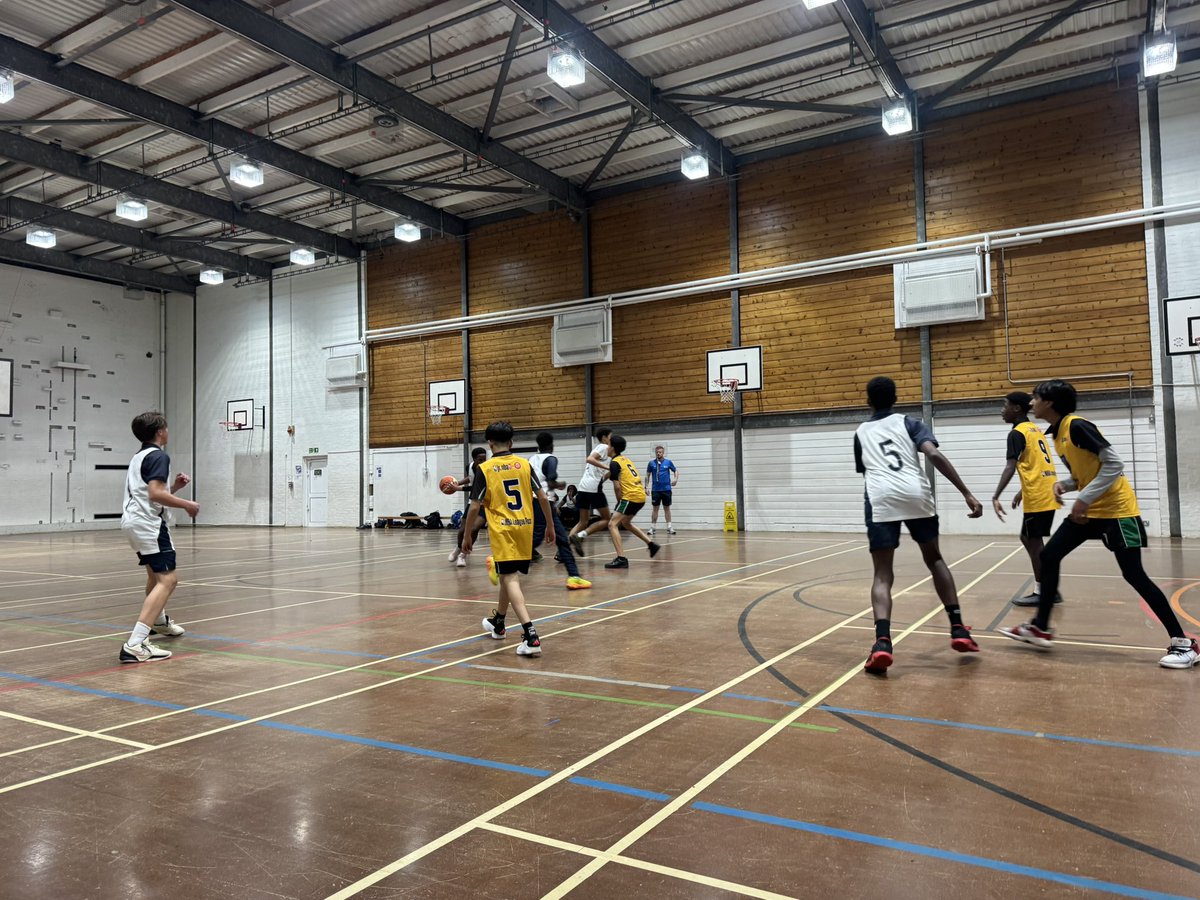 Challney PE Department tweet media