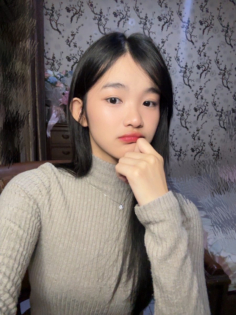 CErine_JKT48's tweet image. TERIMAKASIII VIDEO CALL BULAAAN INI BESTFRIENDSSSS 💞💞 mengakhiri 2025 dengan bahagia yaa, ngobrol dari A sampai Z gk pernah bosannn!!🫰🏻  sampai ketemu lagi di tahun yang baru, semangat yang baru, harapan yang baru, diri yang baru 😆