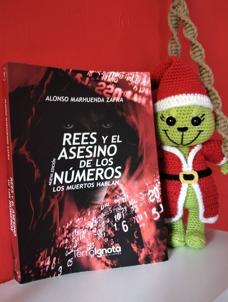 Ayer empecé nueva lectura, tenía muchas ganas de leer algo de <a href="/AlonMZ/">Alonso Marhuenda</a> y no podía acabar el año sin hacerlo. El principito me gustó, su protagonista me parece cercana y la historia engancha, ya os contaré, pero no creo que me dure mucho 🤭