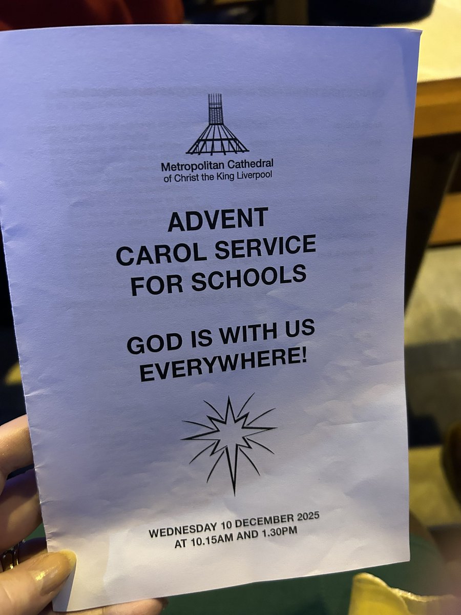 RaveyMichelle's tweet photo. Congratulations to all the wonderful children and adults who took part in the Advent Service at the Cathedral today. It was a spectacular performance and brought home the true meaning of Christmas. A special shout out to the Donkey https://t.co/vK57u3vn4l