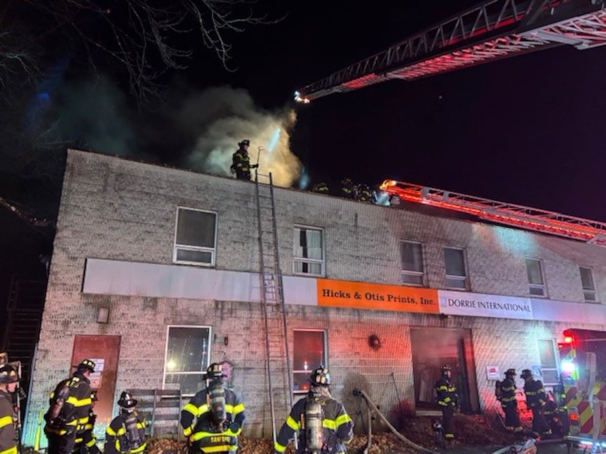 upffa's tweet image. December 8, 2025: Norwalk, Connecticut (WFSB) - Firefighters in Norwalk battled a fire at a two-story vacant warehouse Monday night.
docs.google.com/document/d/e/2…
#upffa #iaff