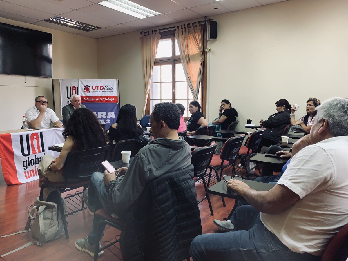 📍Organizaciones afiliadas a <a href="/uniamericas/">UNI Américas</a> en 🇨🇱 se reúnen con el Sec.Gral <a href="/marcio_monzane/">Marcio Monzane 🇧🇷🇨🇴🇺🇾</a> a conversar sobre el trabajo de activación política que se hizo en este proceso  eleccionario en que se
Organizaron en el marco UNI-UTD en apoyo a la candidata <a href="/jeannette_jara/">Jeannette Jara Román</a>