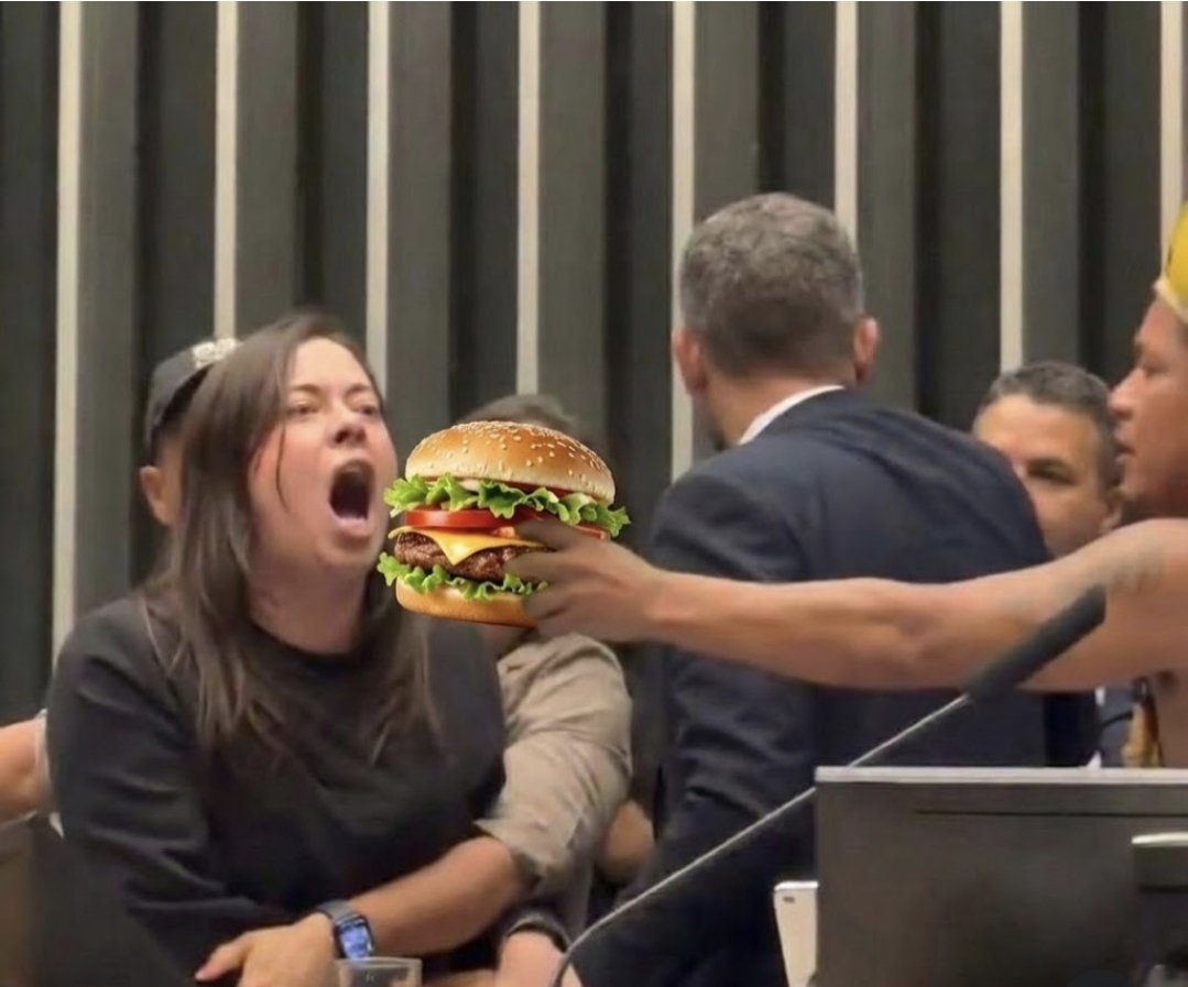 oiluiz's tweet image. Isso merece o Pulitzer