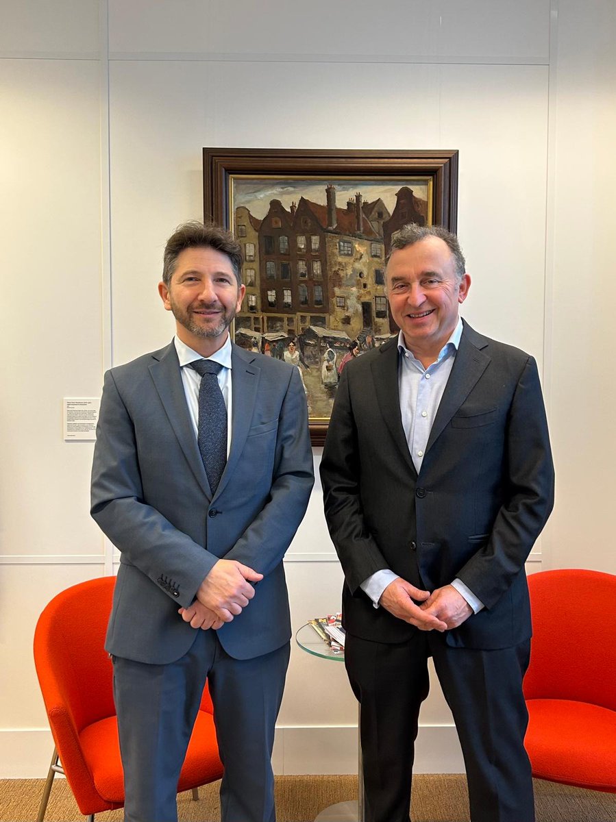 Goed gesprek met Frank Leijdesdorff van Levi Lassen. Deze stichting steunt organisaties die zich inzetten voor sociale en economische rechtvaardigheid, onder meer in de Joodse gemeenschap.