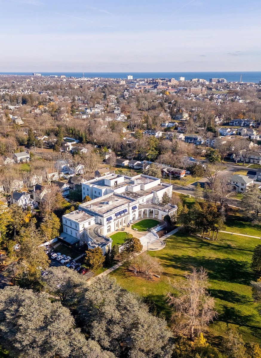 monmouthu's tweet photo. Beautiful skies across campus as our #Hawks soar into finals week. Good luck, #HawkFamily. 🦅💙 https://t.co/EbprFf6lYh