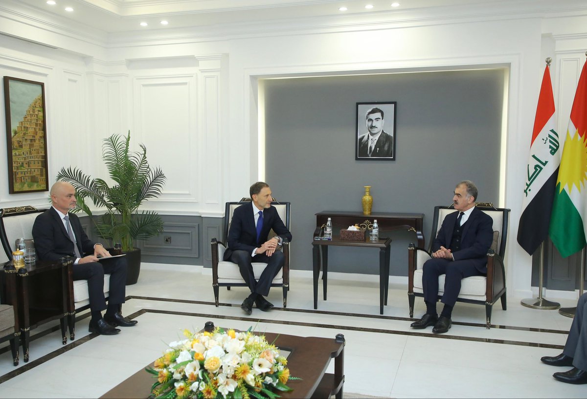 SafeenDizayee's tweet photo. I welcomed Wojciech Bożek, Head of Mission at the Embassy of #Poland to Iraq, accompanied by Maciej Zajdel, new Consul General in Kurdistan. We discussed current developments and regional dynamics, and agreed to unlock the full potential of our bilateral relationship. https://t.co/GleKOy7N1N
