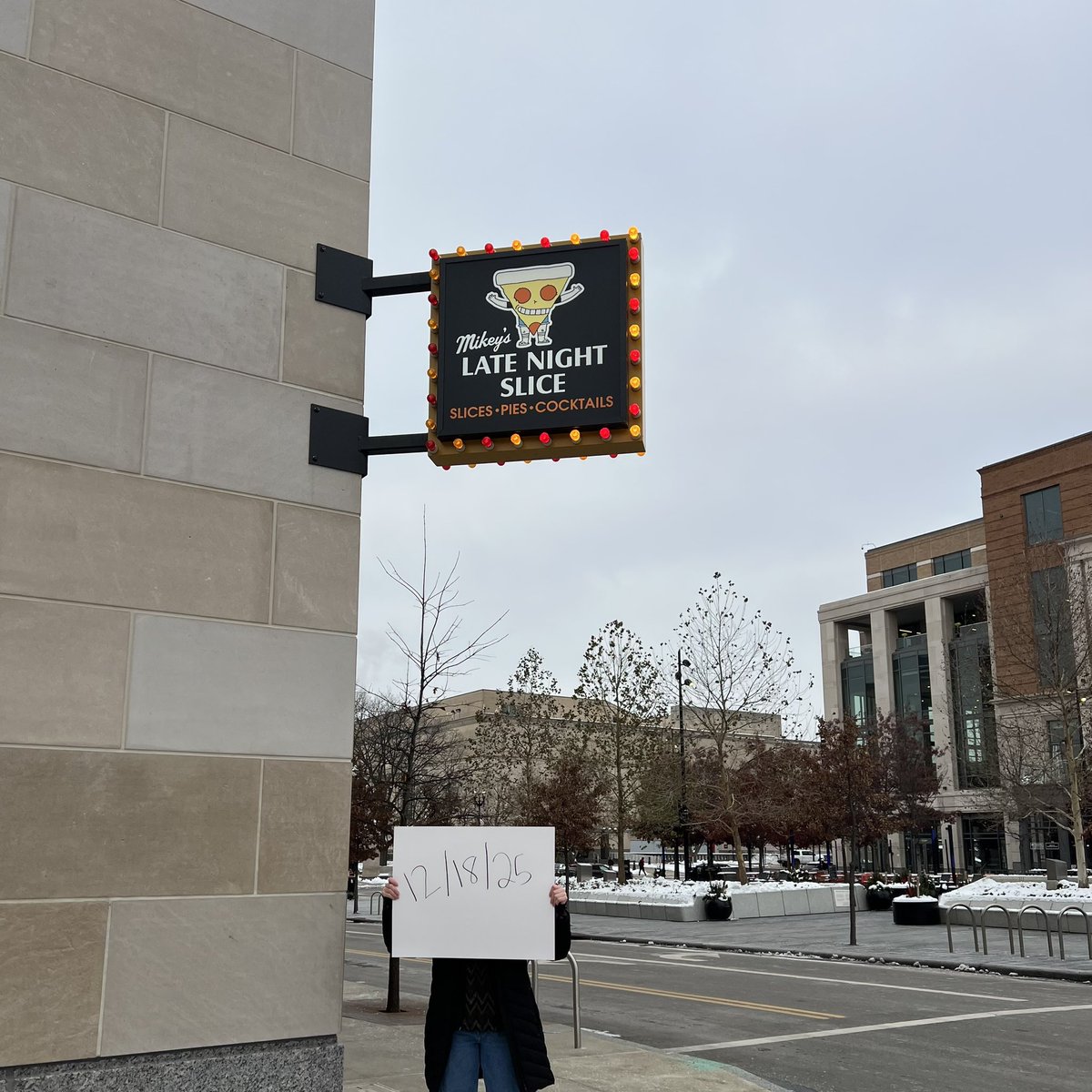 WE DID IT. @ADAGE MARKETER OF THE YEAR = PIZZA FOR THE PEOPLE. 12/18/25 BUY A GARAGE BEER, GET A SLICE! @LATENIGHTSLICE (ALL STAND ALONE LOCATIONS)! BRING YOUR FRIENDS. BRING YOUR ENEMIES. BRING AMERICA.

LOCATIONS IN REPLIES.