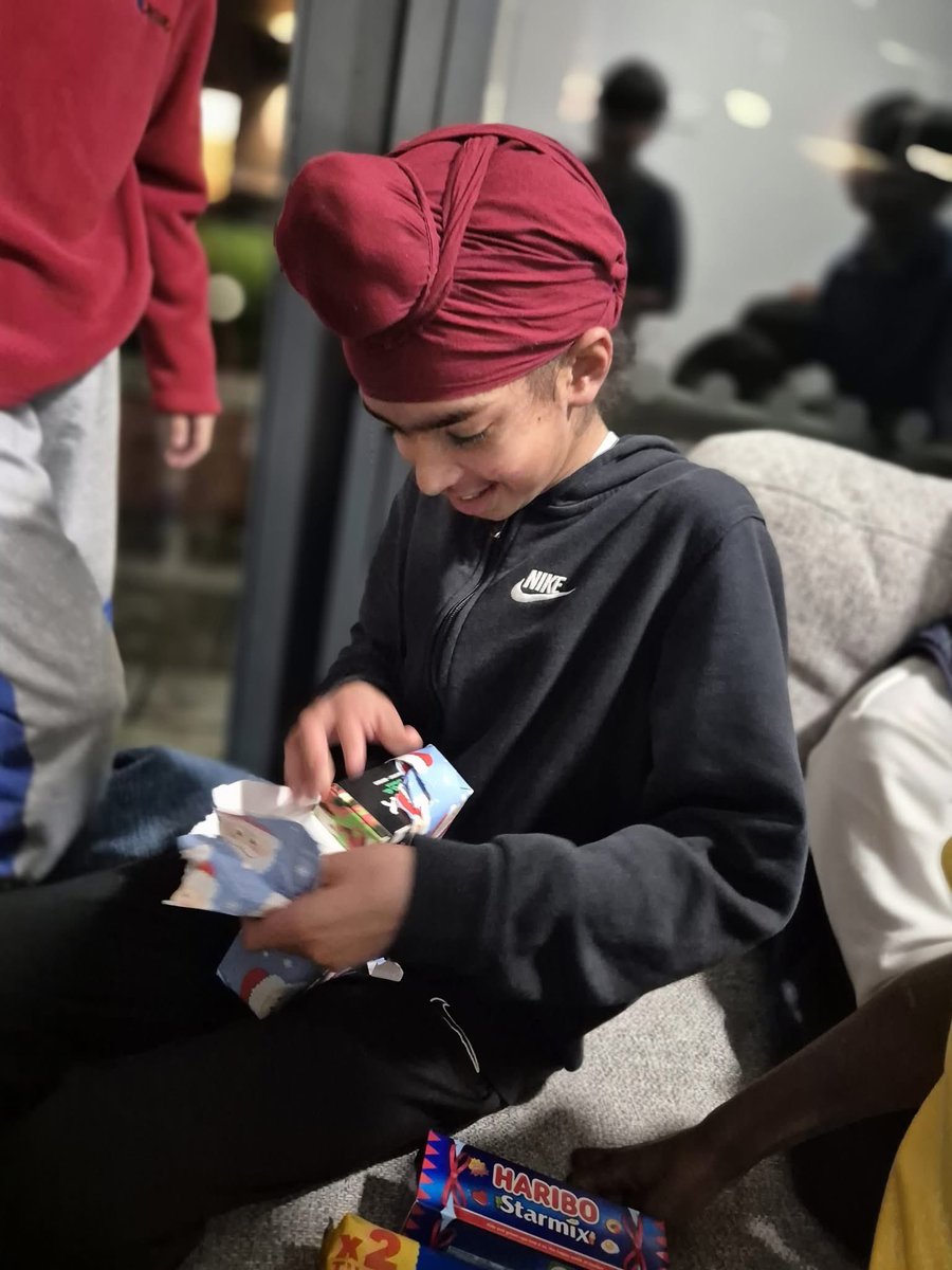 BromsPage's tweet photo. The perfect festive treat - boarders in Conway Page enjoyed exchanging Secret Santa presents with each other last night. 

#BromsBoarding #ILoveBoarding #ChristmasAtBromsgrove https://t.co/HISDTNbp9l