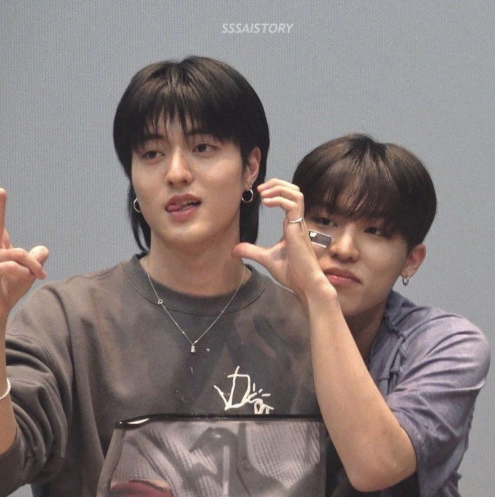 WooBeeguette's tweet photo. 🐺 sugar baby chronicles  🤣🤣 https://t.co/HlljWXmsUF