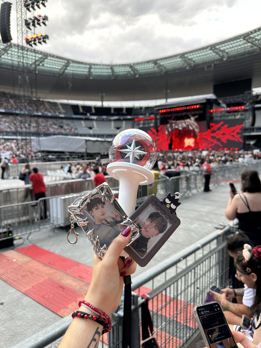 emi 💎 ˣ𝗼ˣ tweet media