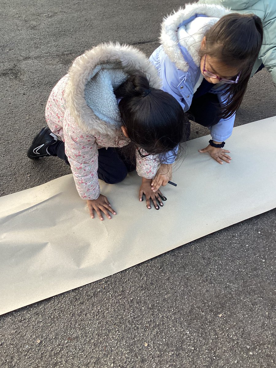 missbukhari_'s tweet photo. Year 3 have had a very busy afternoon. Today, we entered the Stone Age era and just like the people of that time, we went outside and did our cave paintings on the wall. We used natural resources such as twigs and our hands to recreate drawings from the past! 🎨🪾 @AbbeyMead_TMET https://t.co/250IS05Eet