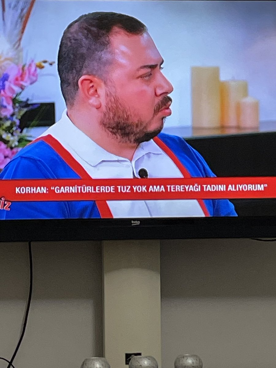 cuaxy0's tweet image. Hobbit emo yemekteyiz