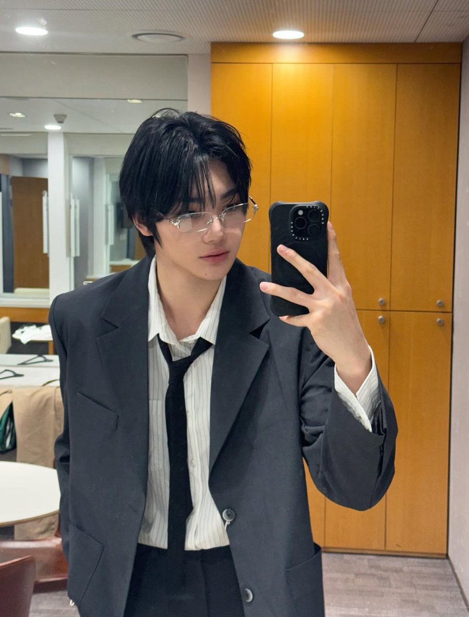 gllitteringly's tweet image. finding steal heart club moots ! 🥹 #SHC

໒꒱ watching since ep1 !
໒꒱ top picks are mainly hanbin kim yoonchan dajoon &amp;amp; hashaten rn 🩷 but a lot of my favs got eliminated 🥲
໒꒱ I don’t mind anyone as long as you don’t hate on the contestants

♡/⟳ to spread &amp;amp; be moots 🤍