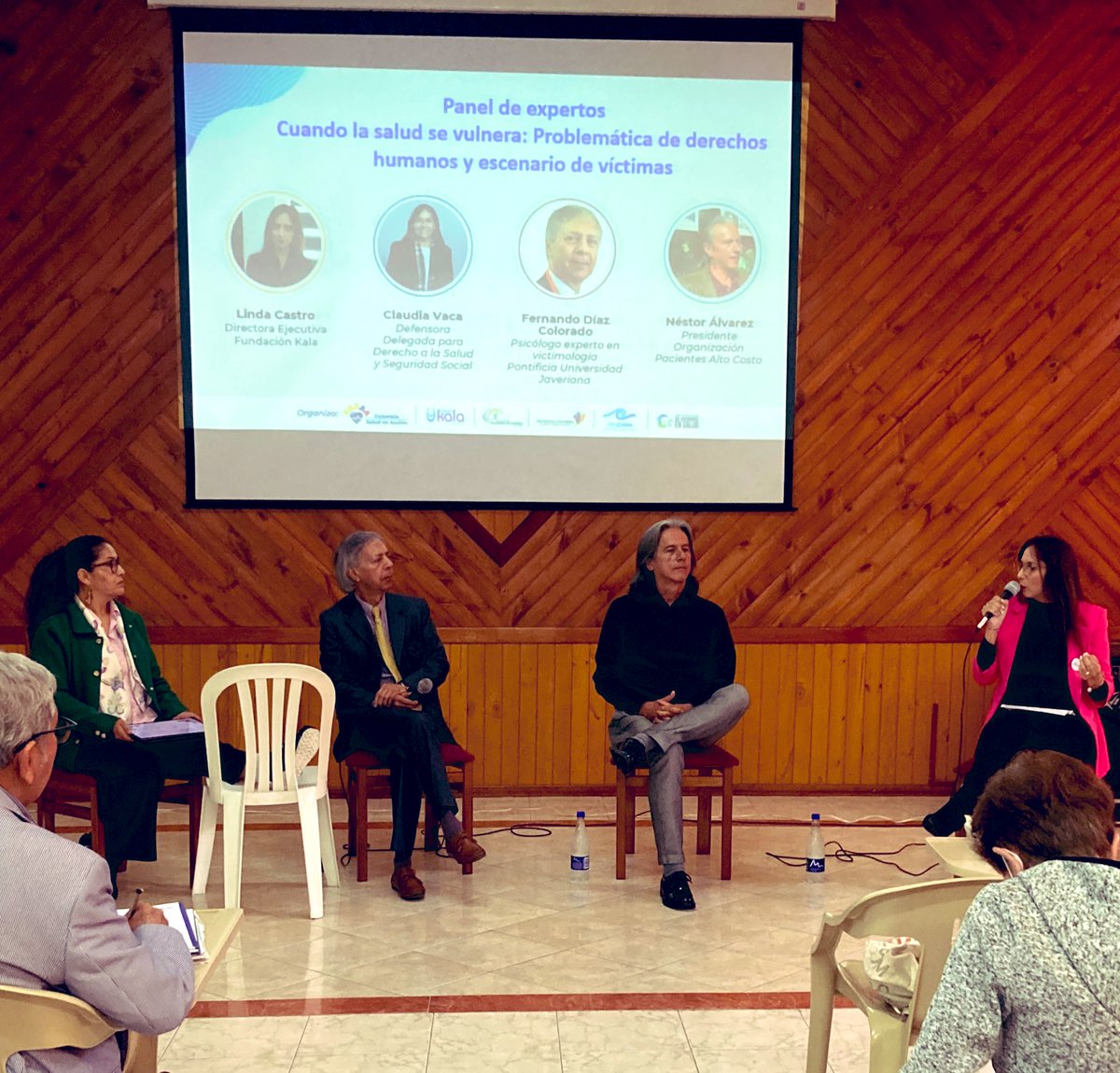 Avanza la jornada con el Panel, en el que se evidencia un reto urgente: la vulneración de los derechos humanos en el derecho a la salud. Participan: <a href="/LindaC86744614/">Linda Castro k</a> nuestra directora, Néstor Álvarez de <a href="/PacienAltoCosto/">Pacientes Alto Costo</a>, Dr.Fernando Díaz Colorado y Claudia Vaca de <a href="/DefensoriaCol/">Defensoría del Pueblo</a>