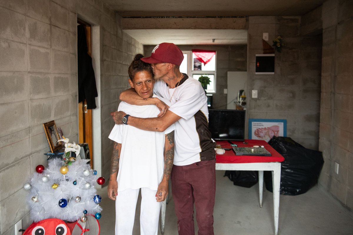 36 familias del asentamiento El Progreso ingresan a nuevas viviendas 🏡

Acompañamos el proceso de mudanza a su nuevo hogar, ubicado en Mortet y Lapeyre, cuenta con 36 viviendas de hasta 4 dormitorios 🔑🏘️